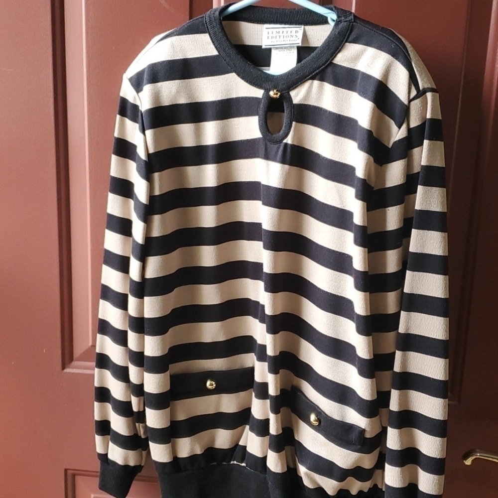 Cricket Lane  Expresso vintage  Shoulder pads tan & black stripe top Large NWT